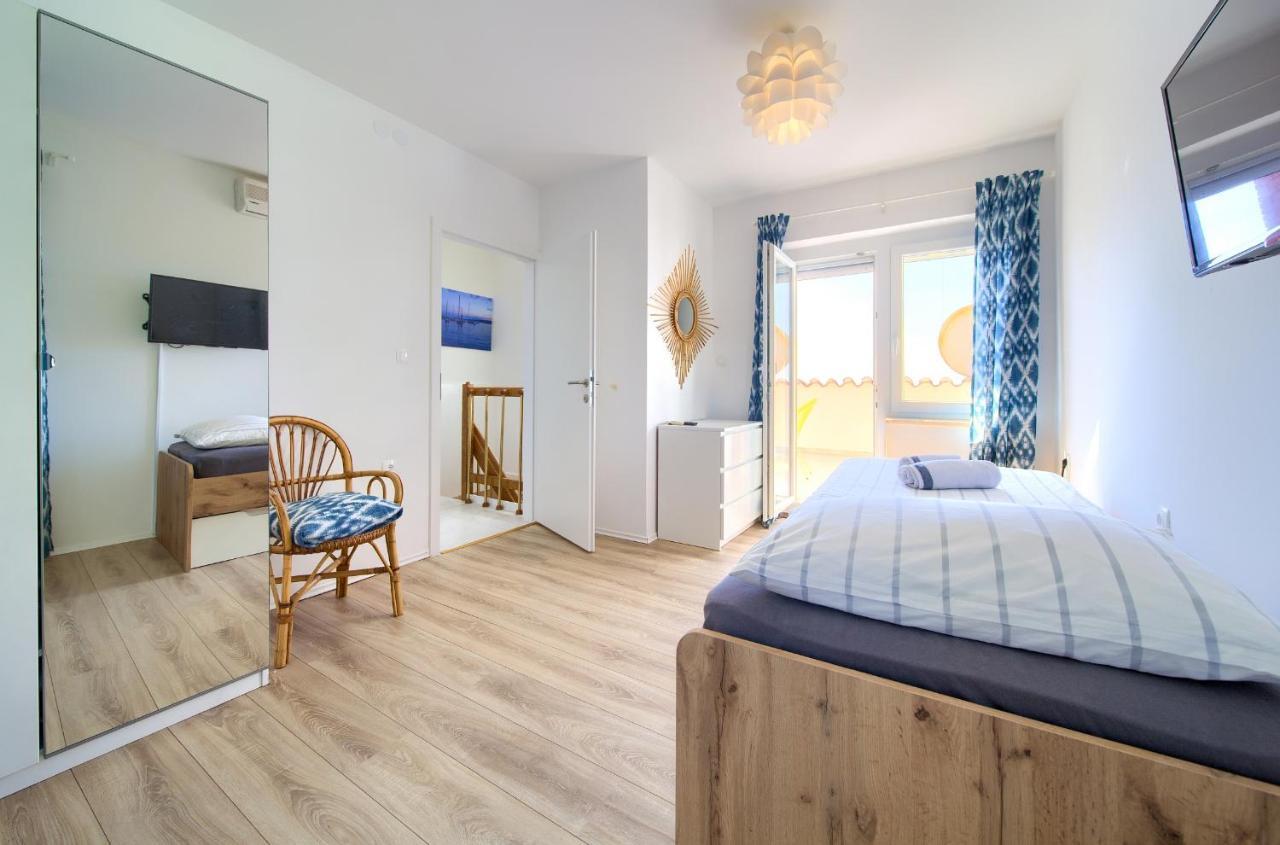 Ferienhaus Salve Maris Apartment Krk Bagian luar foto